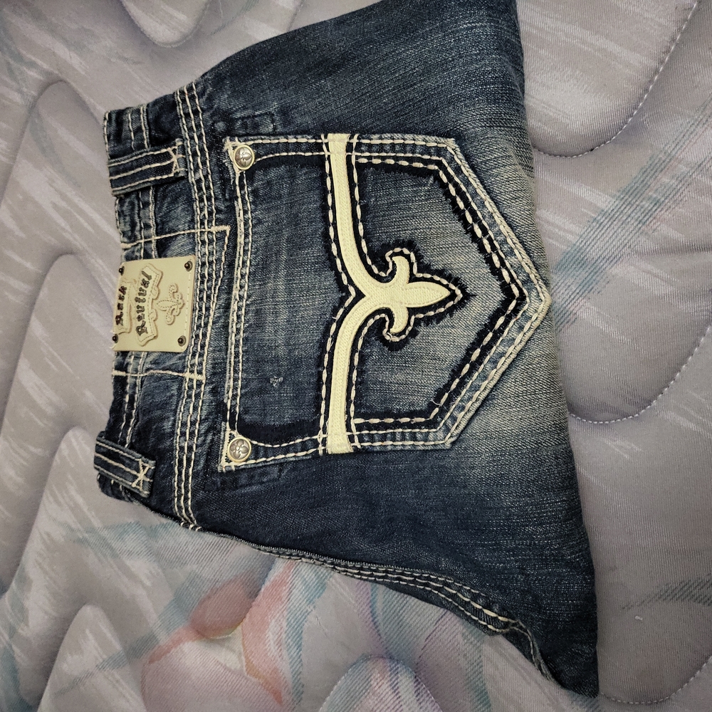 Rock Revival Rogan Straight blue jeans size 38.  Inseam measures 32 inches.